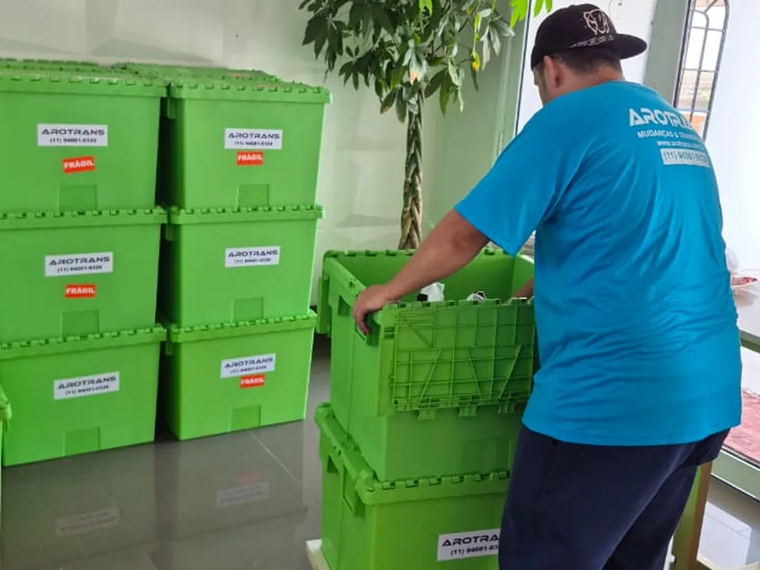 Organização de caixas durante a preparação